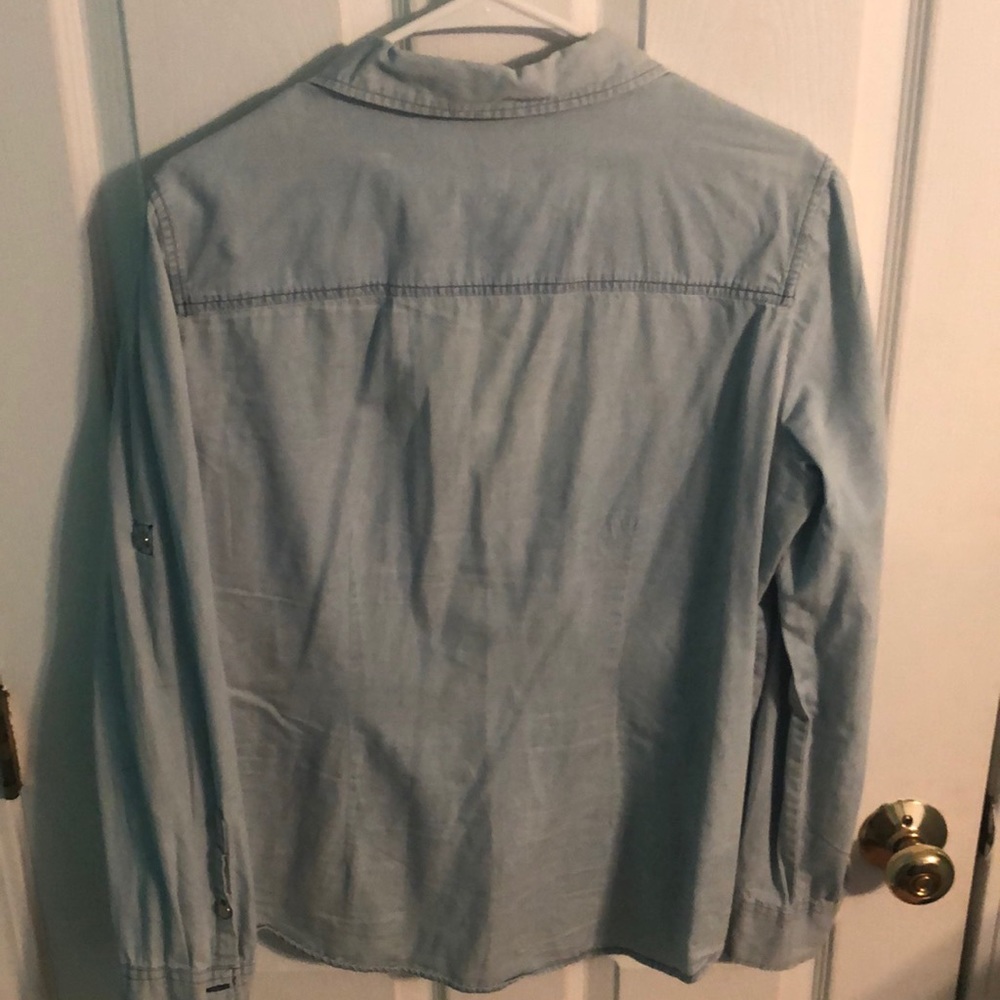 NY&Co Button down - Picture 2 of 2